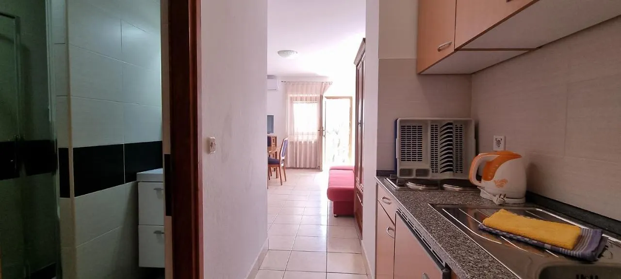 Apartments Mark - 10 M From Sea Medulin 0*,  Kroatien