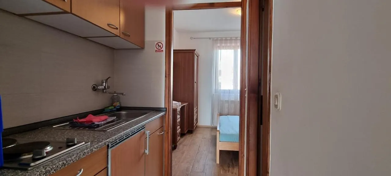 Apartments Mark - 10 M From Sea Medulin