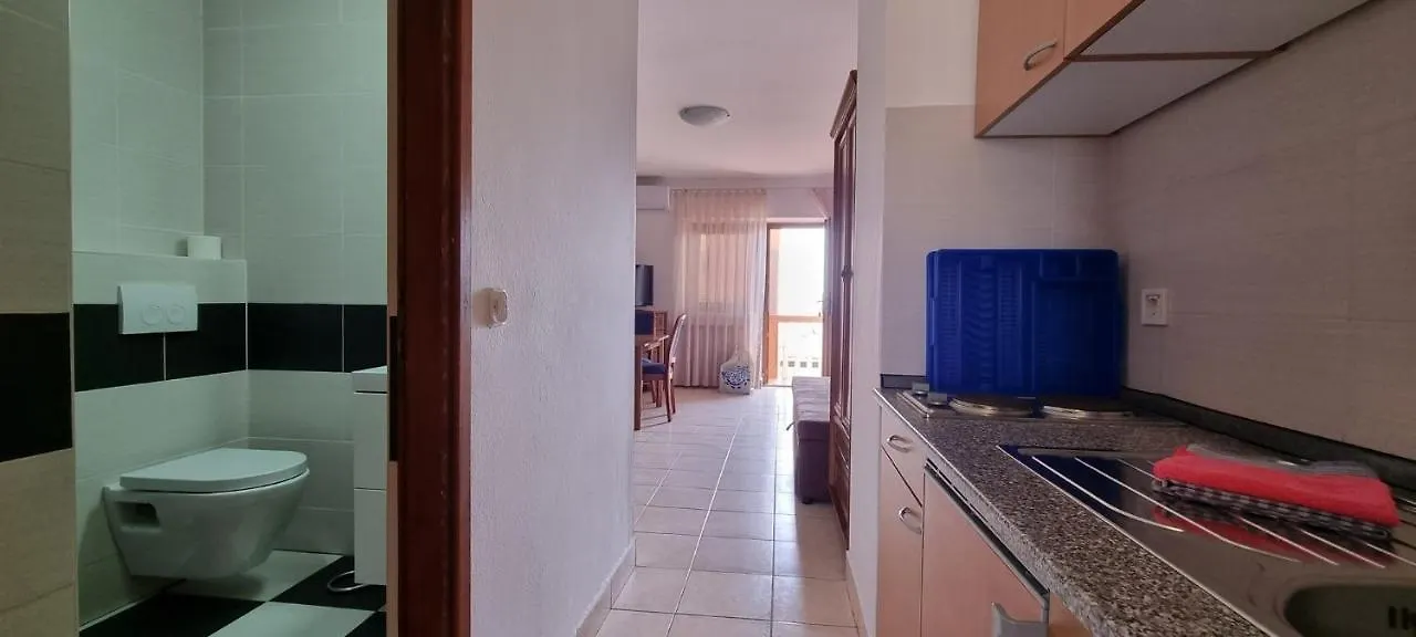 Apartments Mark - 10 M From Sea Medulin