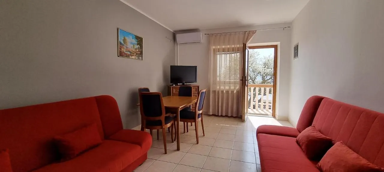 Apartments Mark - 10 M From Sea Medulin